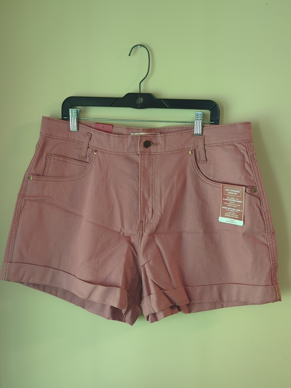 Levi Strauss Signature Women's A-Line Western Shorts Brand New size 18